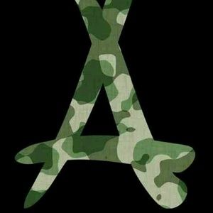 Meet your Posher, Carlos